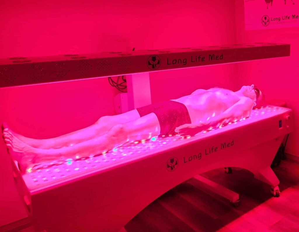 Red Light Therapy & NIR (Near-Infrared Therapy) – Pain relief, anti-aging, and cognitive support. These light-based treatments promote cellular repair, inflammation reduction, and overall wellness.